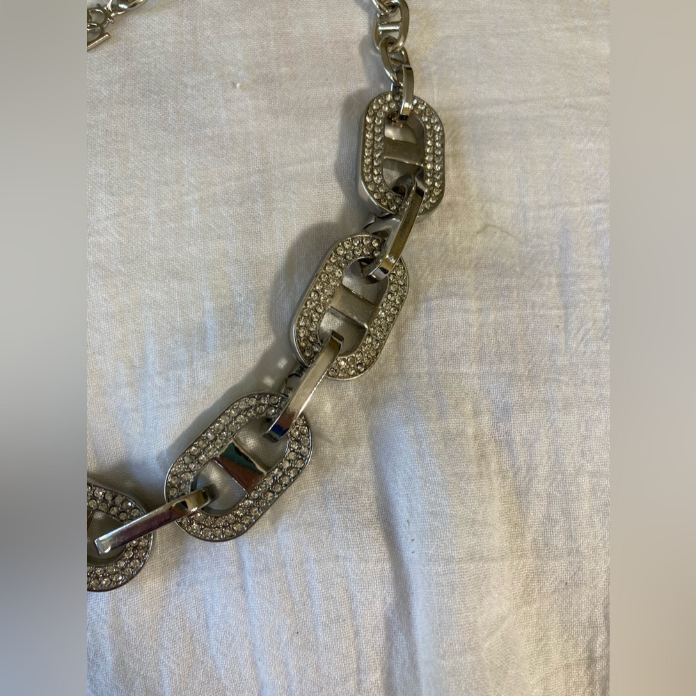 Ann Taylor Large Mariner Link w/ Crystals Necklace - Picture 3 of 6